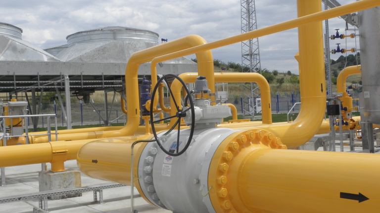 Цената на природния газ скача с 30 %
