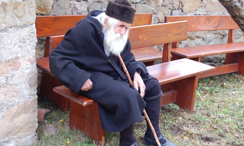 Почина дядо Добри – живият светец, посветил се на човечността