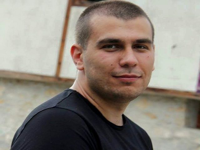 Три обвинения срещу мъжа, който уби детето и приятелката си