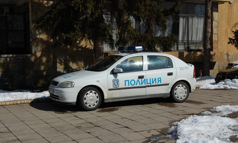 Елинпелинските полицаи задържаха трима непълнолетни крадци